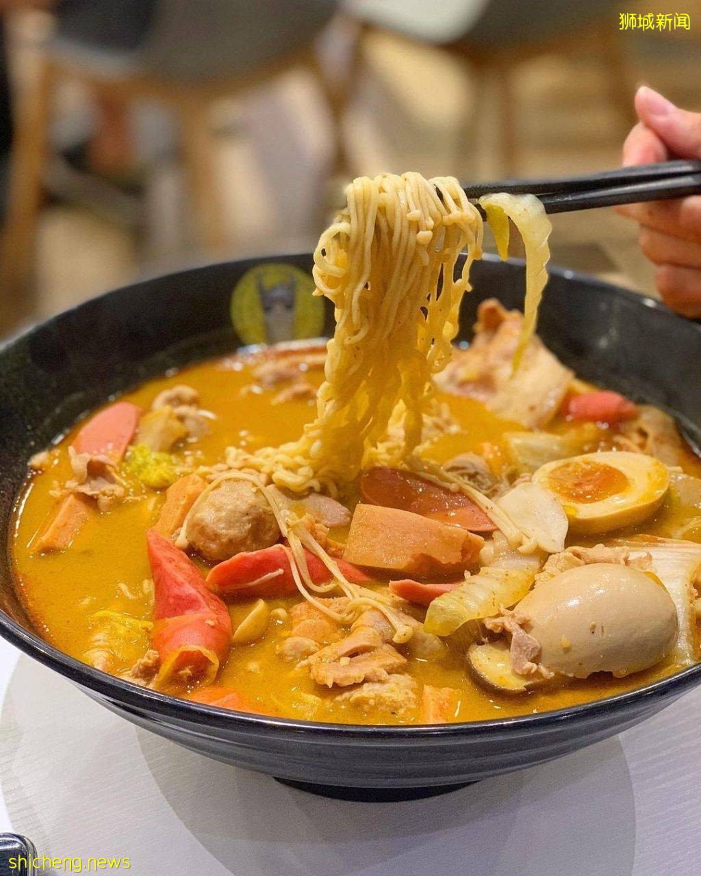 任性开吃✨盘点新加坡8家麻辣烫🍜汤底鲜香、荤素食材随便选！够麻够辣才过瘾😏 