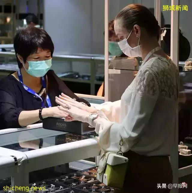 88克拉钻链亮相新加坡国际珠宝展