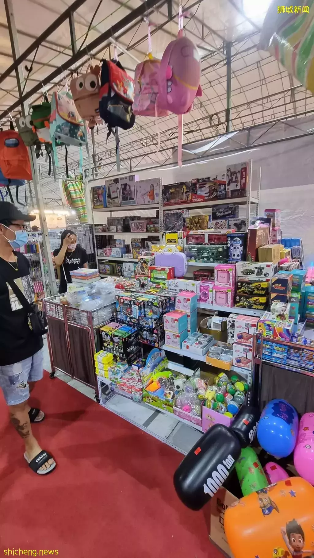 兀兰夜市正式开跑!生活日用品+抓娃娃机一应俱全,超多美食摊位等你来逛!就在MRT外面📌