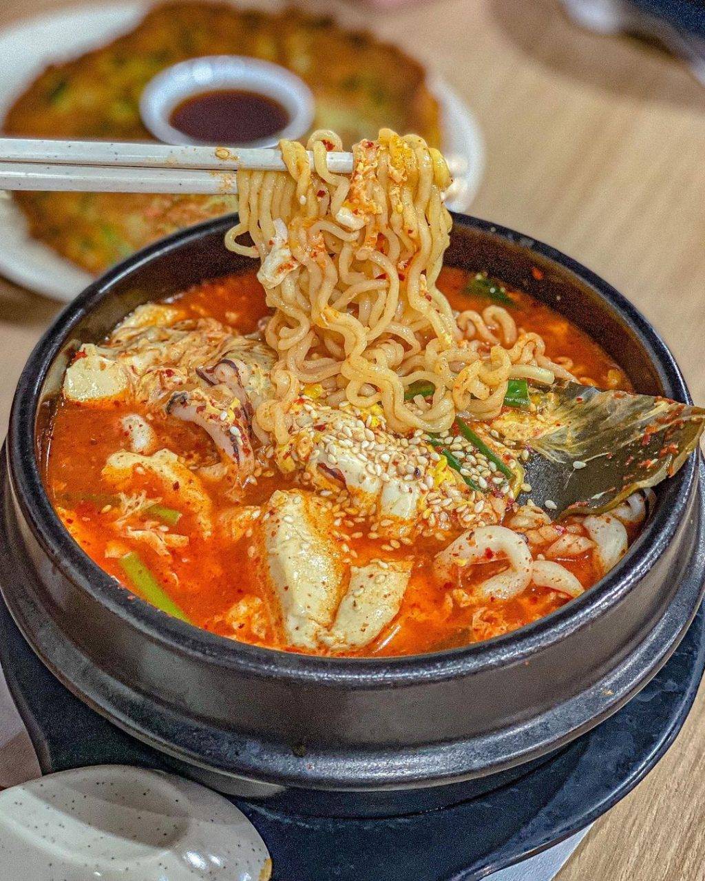 家庭版韓式料理店🇰🇷 烏節路“Kim Dae Mun” 餐點不超過S$10🤩 韓劇同款美食都在這