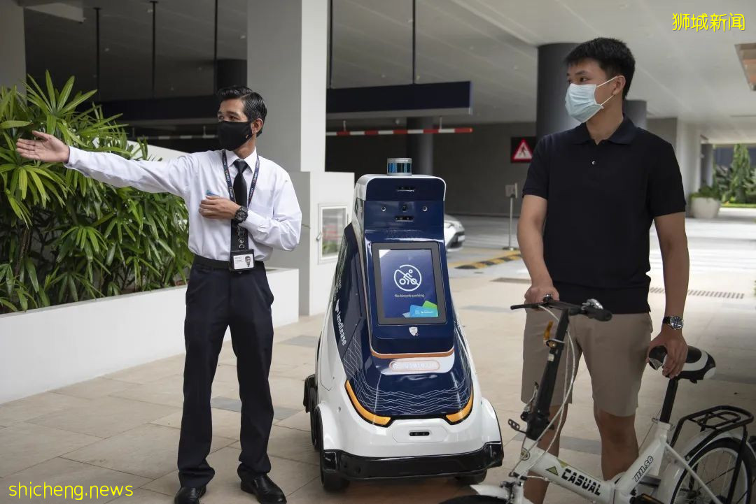 巴耶利峇中心将部署机器人以监测客流量,提醒访客遵守安全距离