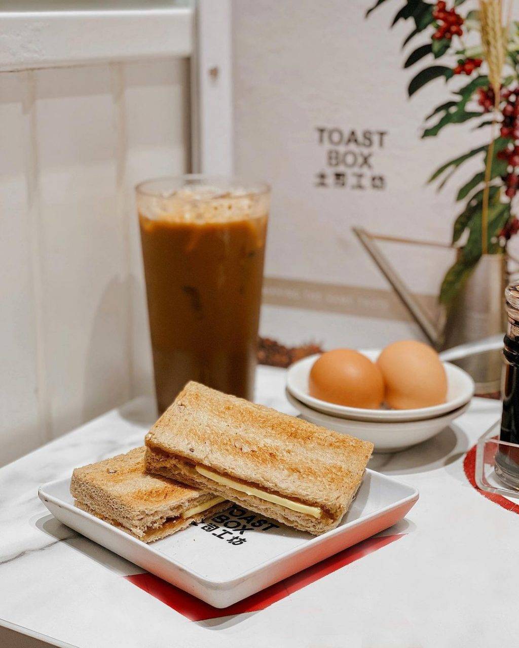 流動餐車環遊全島!吐司工坊Toast Box Kopi Van穿梭新加坡各個角落💥 輕松解決早午餐👍🏻