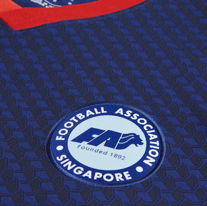 “对号”发布新加坡国家足球队新球衣,领口国旗设计超赞
