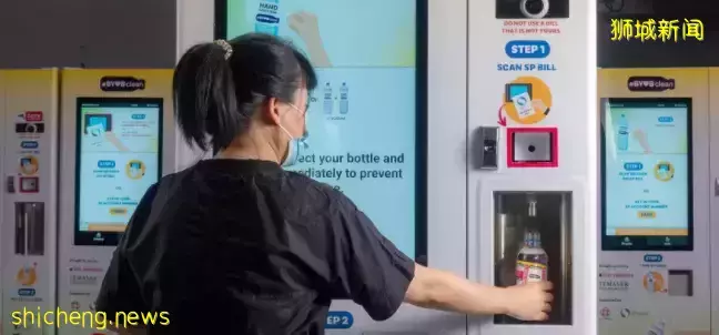 日增五千例,坡式抗疫被夸!“早点学新加坡,我们就不会这样了!”