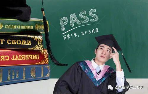 毕业月薪3至5万人民币!新加坡留学生有多少新福利