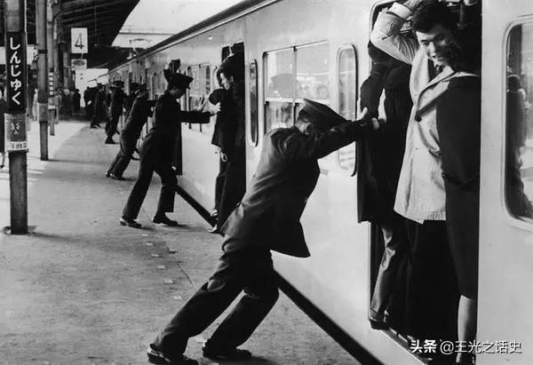 1965年，爲什麽富得流油的新加坡，會被踢出馬來西亞聯邦？