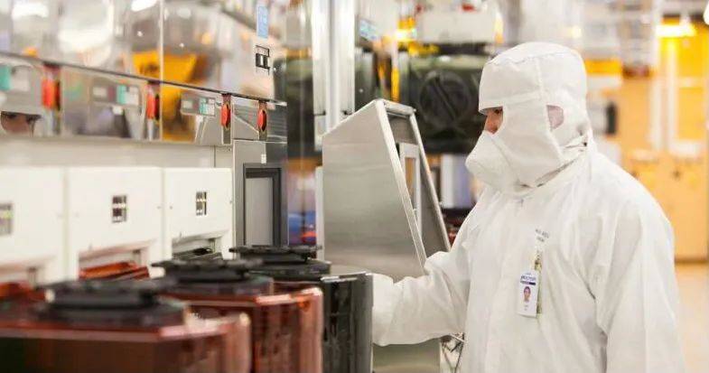 制造业S Pass比例两年内收紧,见不到工厂的新加坡,制造业竟然全球第二