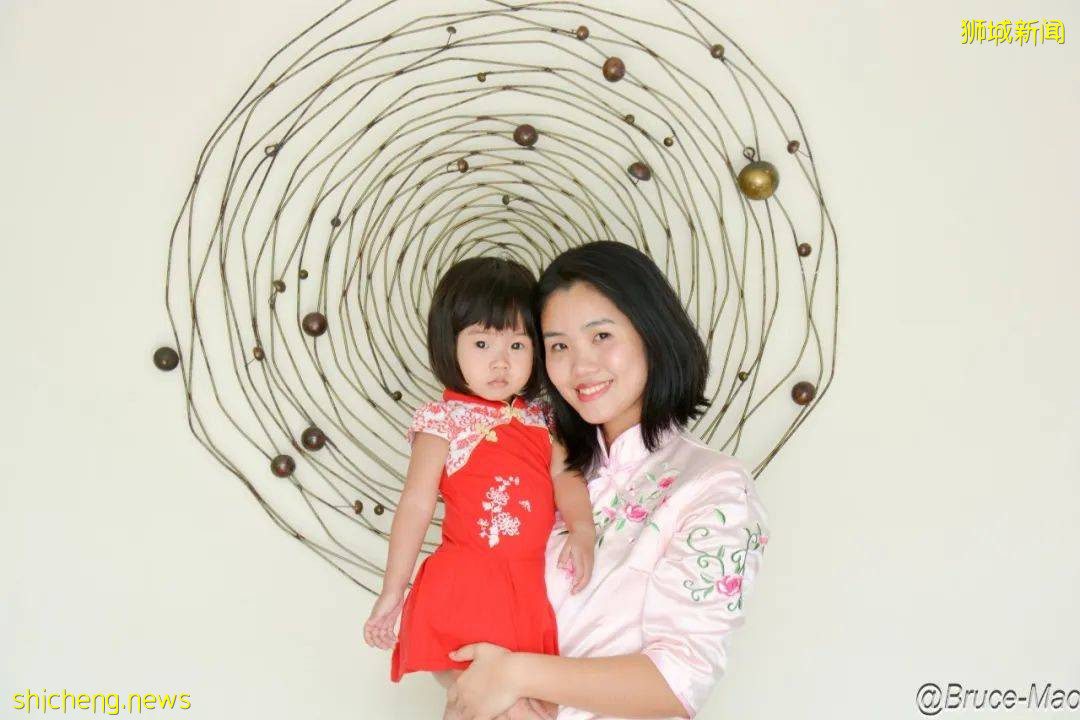 爲什麽今天新加坡的街上孩子們都奇裝異服