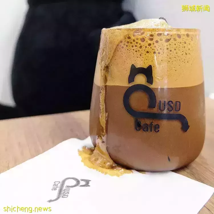 好特別!新加坡首間上下顛倒Cafe😍裝飾擺設品全部180°翻轉!不怕頭暈,快來打卡