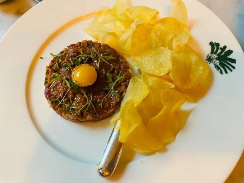 在朋友圈疯狂刷屏的The English House惠灵顿牛排真实测评来咯