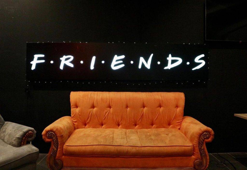 全島唯一“老友記”咖啡廳！美式複古Central Perk咖啡館☕️ 處處都是打卡點！沒看過劇？照樣來啊