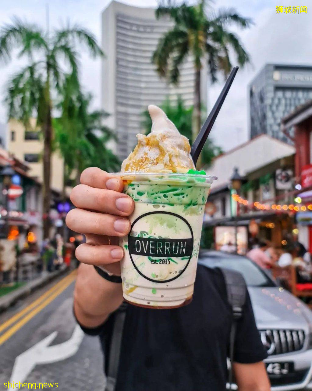 热天来吃冰🍦 Overrun煎蕊榴梿冰淇淋+超多创意口味!满满一杯挤到满,配料绝对不手软💥