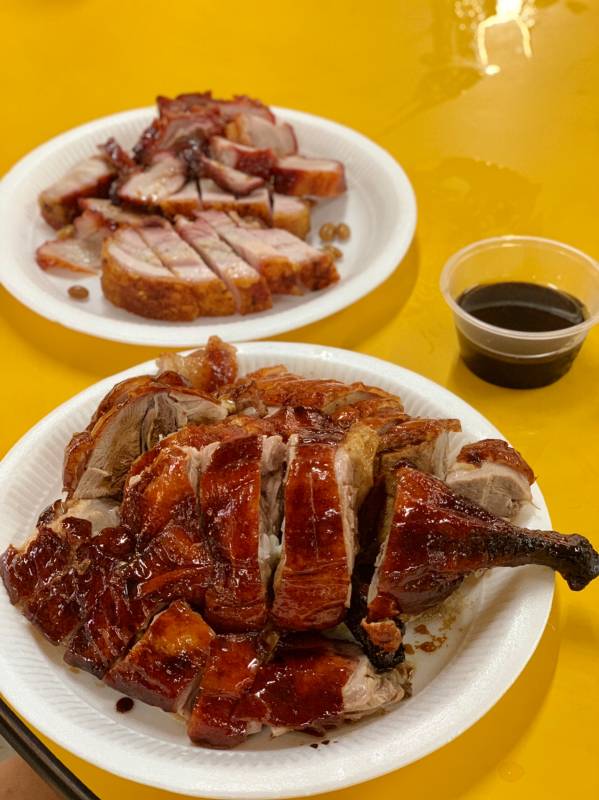 平價美食之王!新加坡最好吃的叉燒大盤點!!值得你專門跑過去排隊的那種