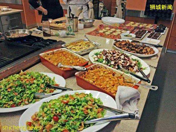 新傳媒藝人生日宴非法大聚會,13人共計罰款近萬新幣