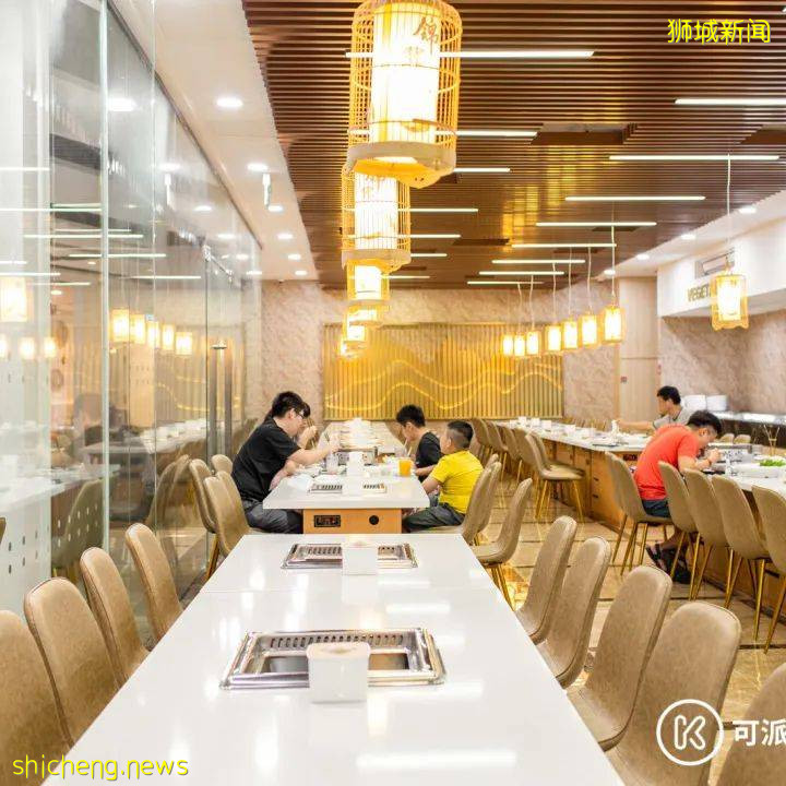 维也纳自助餐新开分店,锦鲤自助火锅火爆上线