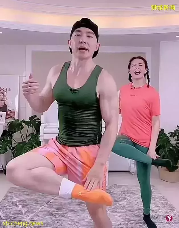 曾來新加坡取景，劉畊宏在武吉知馬秀肌肉！因直播健身翻紅，迎來事業“第二春”