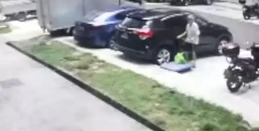 稱遭拾荒漢騷擾 女店主報警6次