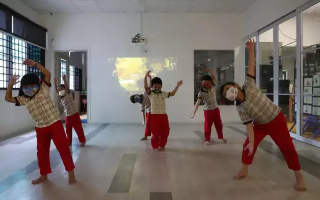 蘊含騎馬、做瑜伽、參觀水族館等活動!新加坡的學前教育原來這樣豐富多彩,你心動了嗎