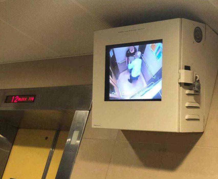 “今天,我又在組屋樓梯間,發現保險套和紙巾了...”