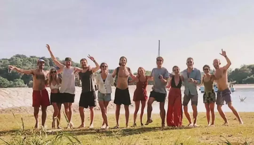 下周,這對武漢夫婦開始在新加坡坐牢!遣返後永久禁入!這些外國人也被撤銷PR、准證