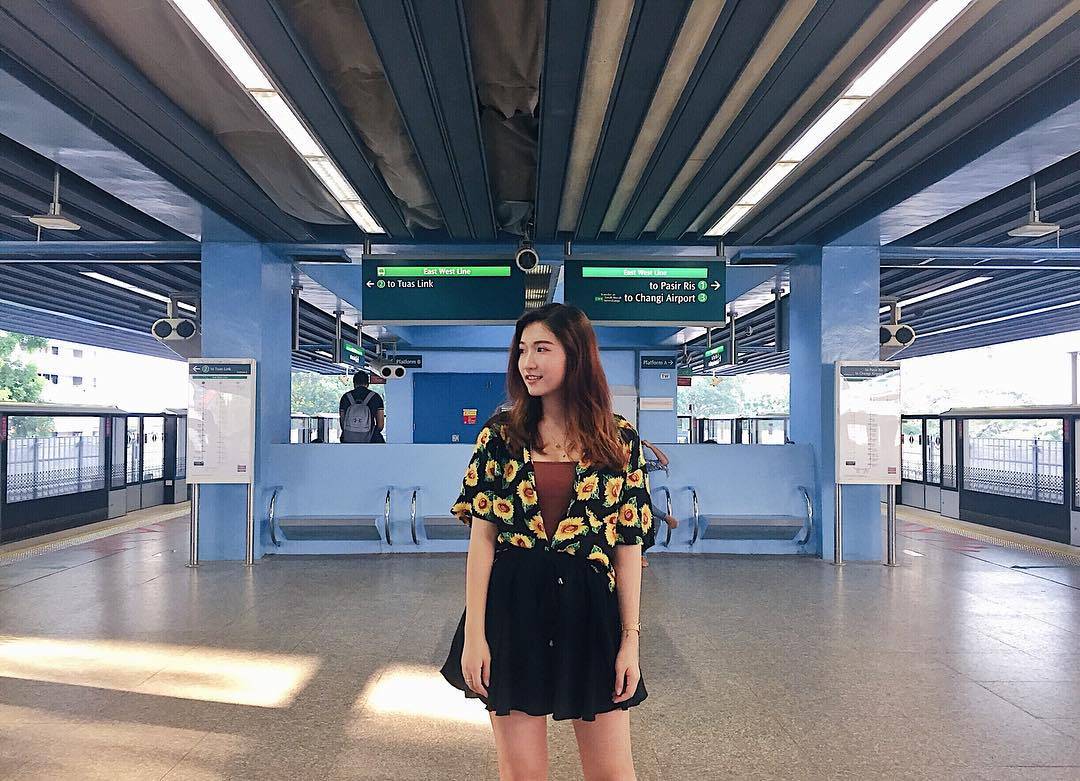 拿出手机猛拍一顿✨新加坡必打卡地铁站🚇糖果色系、暗黑风格，分分钟拍摄出酷炫照片📷 