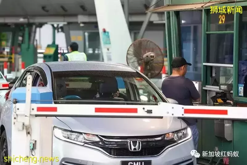 超长周末前夕马国警方加强部署 迎接即将“越堤”的数十万狮城客