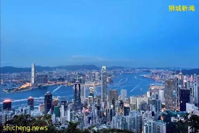 2022移民优势？新加坡还是香港？你会怎么选