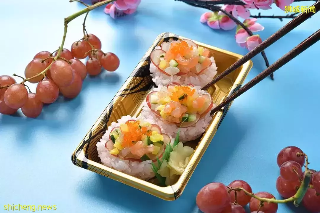 水果寿司+火焰拉面+中式点心下午茶，根本吃不过来