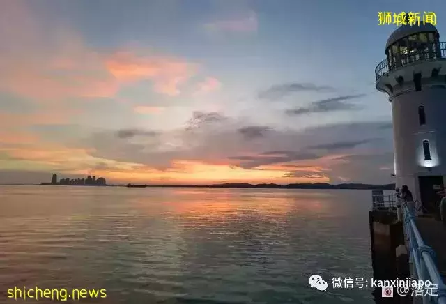 在新加坡看落霞云归，远眺柔佛海峡灯塔复明