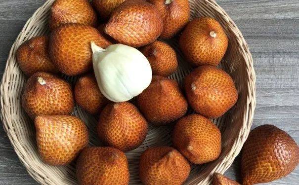 在新加坡，没吃过这60种美食，你就白来了