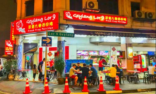 若想寻觅最地道的南洋风味,那你一定要探访狮城这10家大排档