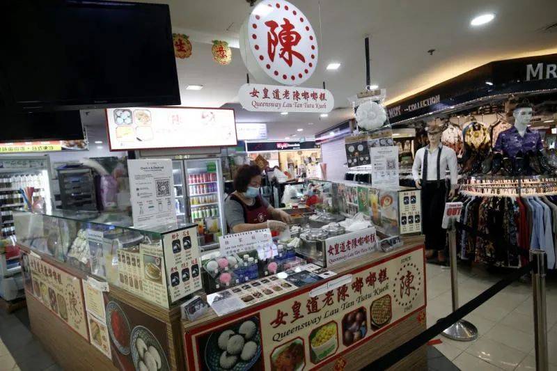 在老商场约会 感受父母年代的拍拖情怀