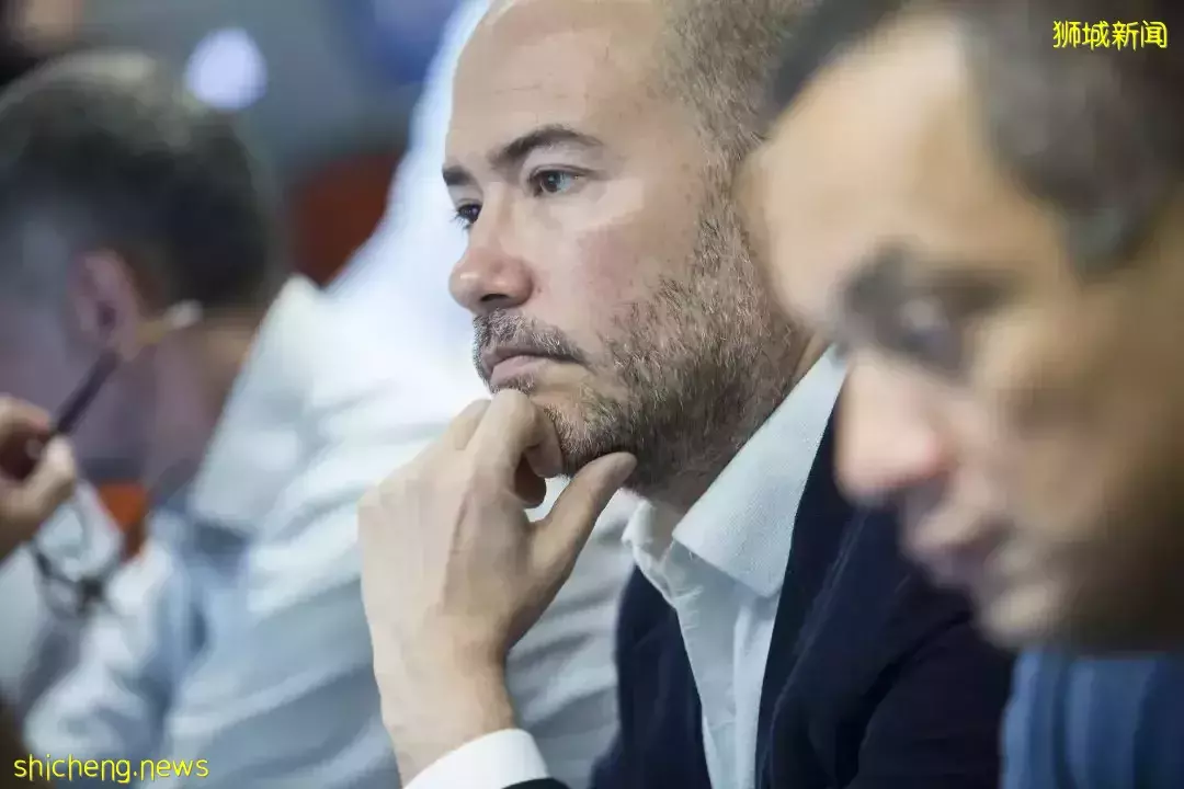 在新加坡讀法國頂級高商,關注還送GMAT官方指南