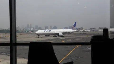 120多名中国乘客困在美国机场无法回国!8月新加坡向中国输入10多起病例