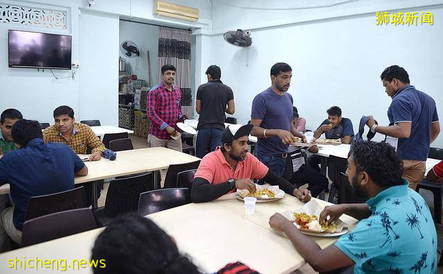 新加坡华人为什么歧视印度人？尴尬的印度裔，新加坡的老三不好当 