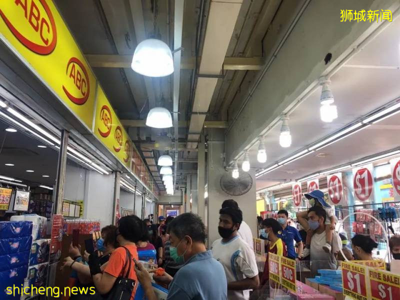 新加坡解封首個周末,22起交通事故!野雞闖入地鐵站!已經忘了怎麽出門!