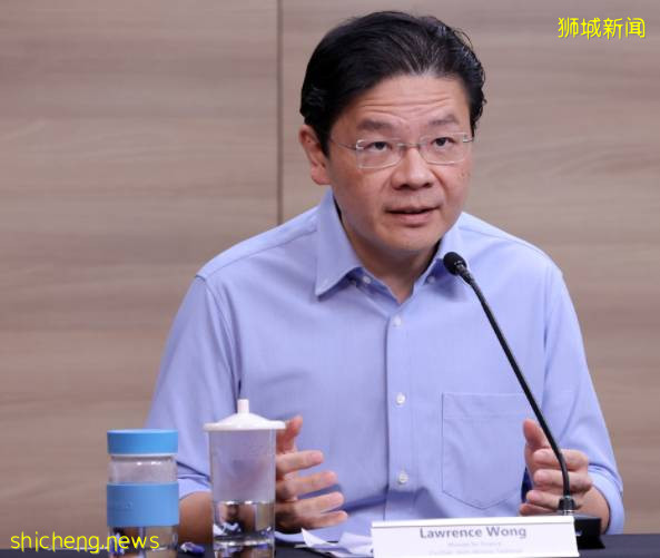 外媒問李顯龍：讓兩個部長管理新加坡疫情，是不是《鱿魚遊戲》