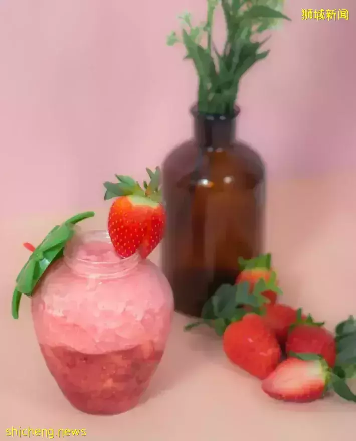 LiHO超人气草莓系列回归!惊喜草莓糖葫芦登场!购买还附赠超可爱草莓杯🍓