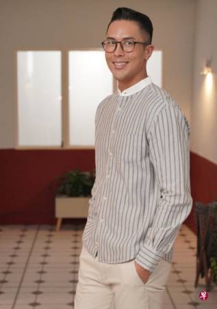 返獅城演新戲 吳振天展型男魅力