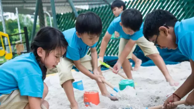 新加坡會實施“雙減政策”嗎？調查顯示，超七成家長反對禁止學科類補習