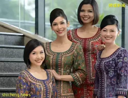 中国这家新加坡餐厅火了,服务员“高仿”新航空姐,被疯狂吐槽