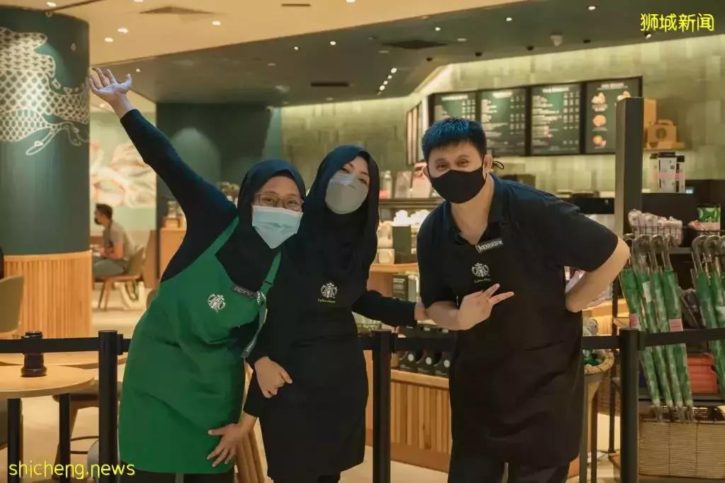 Starbucks Raffles City店换新址!小清新风格+美人鱼壁画,时尚简约的环境抢先看🎉