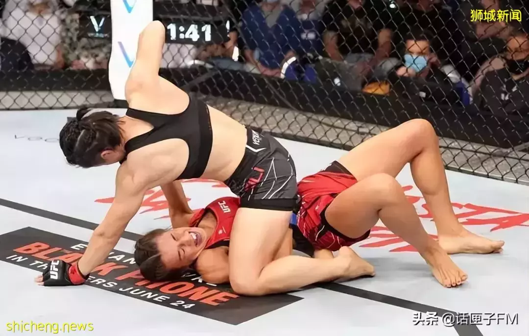 中国格斗女神震撼新加坡!两回合KO对手,剑指金腰带