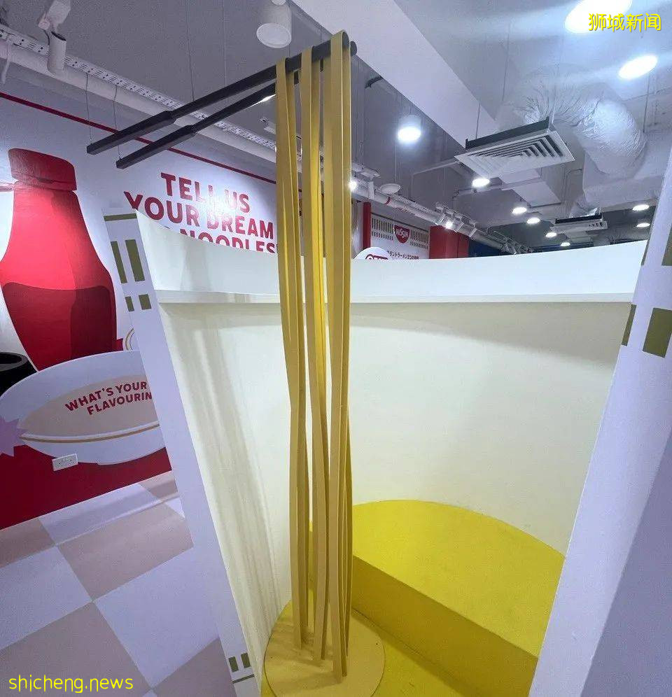 新加坡竟然有泡面游乐场?拉面锅摇摆、泡面滑梯、面条实验室