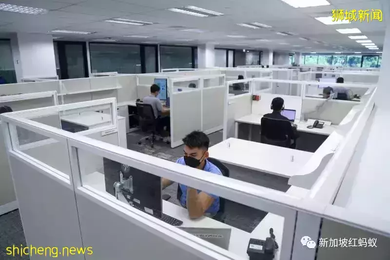 调查：新加坡政府防疫工作满意度一度下滑至59%，七成民众支持强制打疫苗