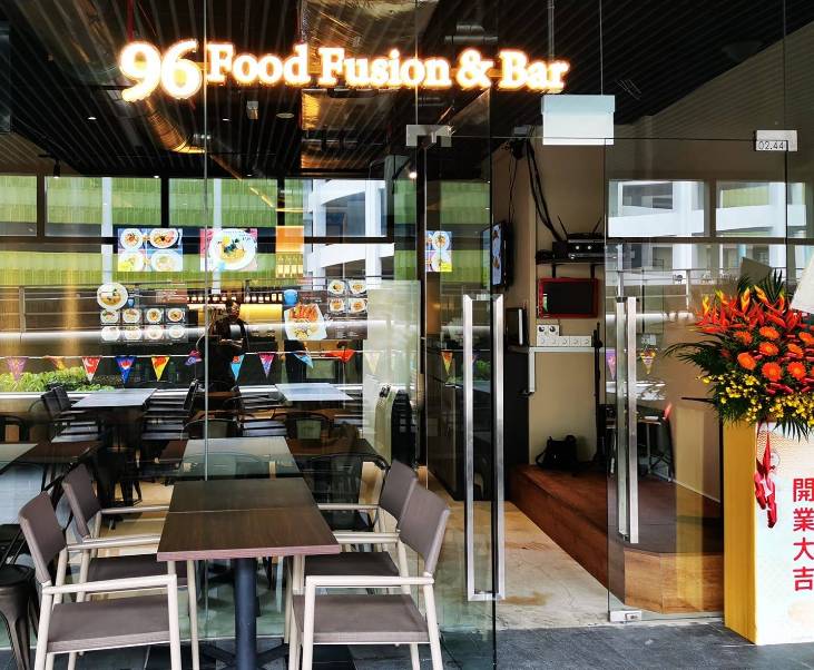 新增11例!30家餐廳被罰或停業!新加坡部長:勿置人民與危險之中