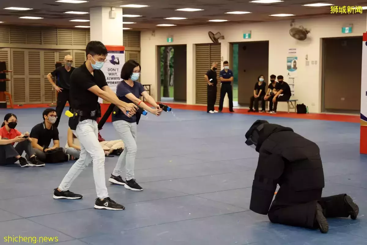 制止暴力分不同武力等级 了解警员开枪背后的“秘辛”  