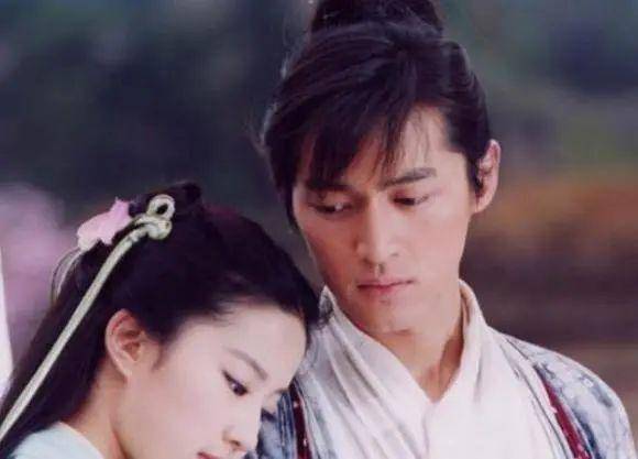 曾皓文:胡歌钟汉良米雪范文芳很棒!新加坡剧巅峰难复制