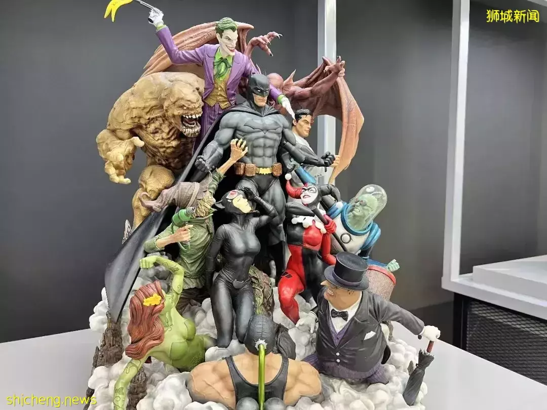 免费！蝙蝠侠、哥斯拉、变形金刚空降新加坡，娃看到两眼放光