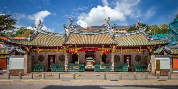 在新加坡過年，就去這十大香火最旺的寺廟祈福吧！據說有求必應哦